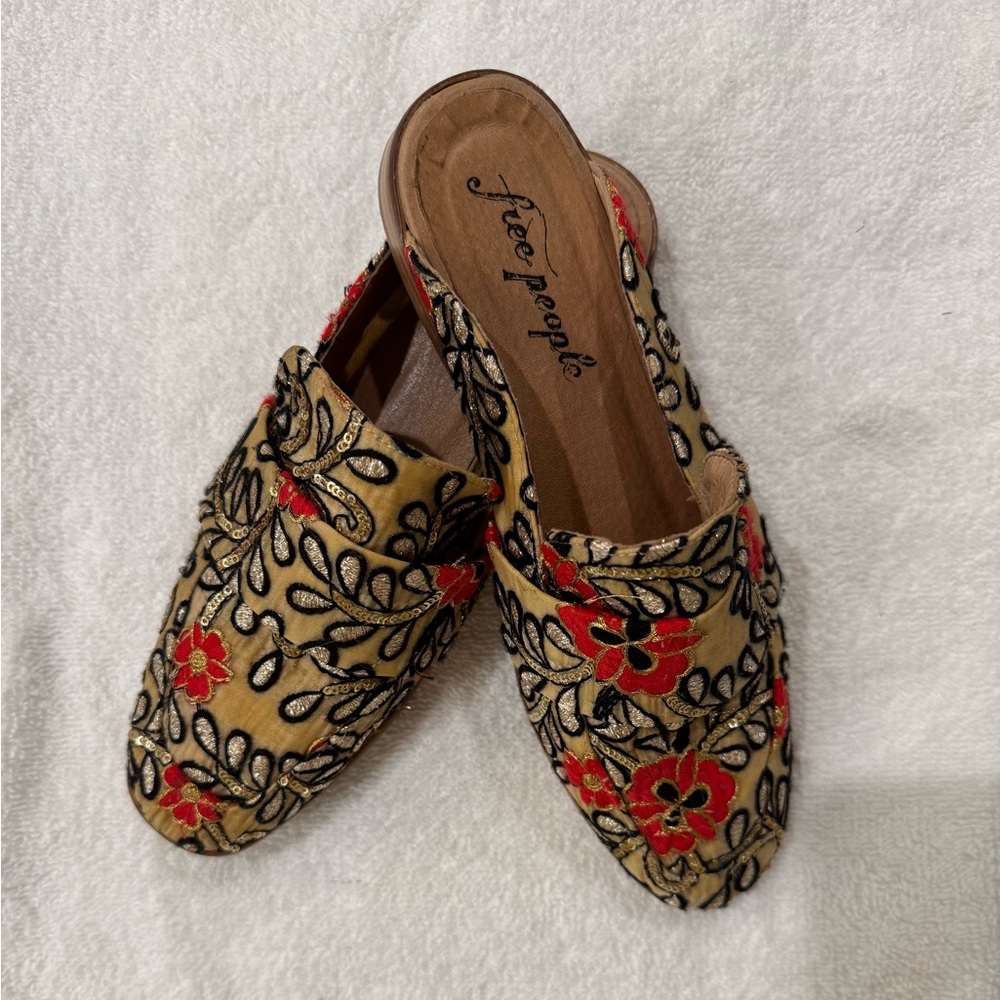 Free People Embroidered Beige and Red Floral Mules